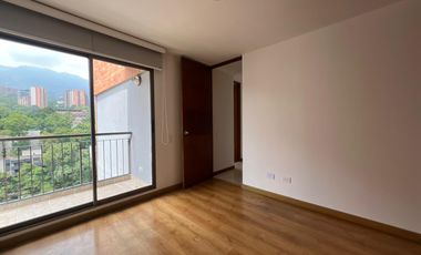 Apartamento en arriendo en Cumbres  , Envigado, Antioquia