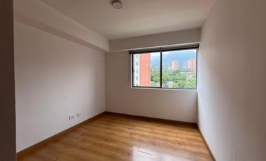 Apartamento en arriendo en Cumbres  , Envigado, Antioquia