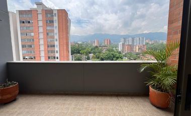 Apartamento en arriendo en Cumbres  , Envigado, Antioquia