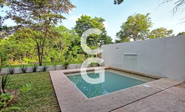 Casa en Venta en Cancun en Residencial Lagos del Sol con Alberca