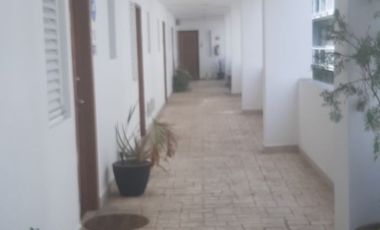 SE RENTA LOFT AMUEBLADO SOBRE AV. KABAH SM:16.