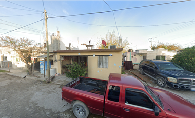 Casa en calle Integración Familiar, Integración Familiar, Reynosa, Tamps. ¡NO CRÉDITOS!