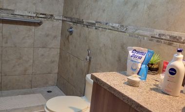 Departamento amoblado de alquiler en Vía a la Costa