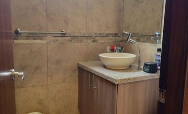 Departamento amoblado de alquiler en Vía a la Costa