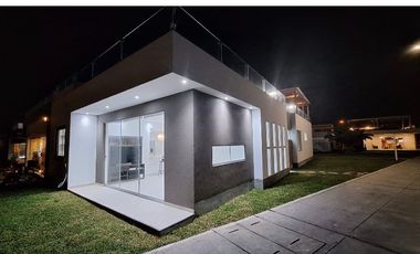 Vendo casa de estreno en Playa Puesta del Sol, Chocalla, Asia, Km 92-4dorm,piscina, US$265,000.00