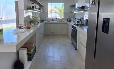 Vendo casa de estreno en Playa Puesta del Sol, Chocalla, Asia, Km 92-4dorm,piscina, US$265,000.00