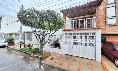 SE VENDE CASA EN PROVENZA
