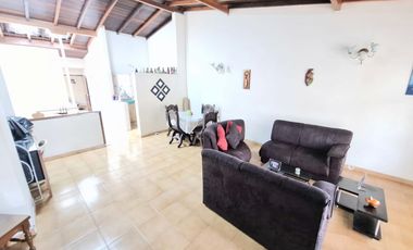 SE VENDE CASA EN PROVENZA