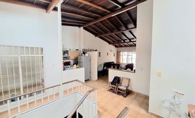 SE VENDE CASA EN PROVENZA