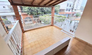 SE VENDE CASA EN PROVENZA