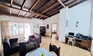 SE VENDE CASA EN PROVENZA
