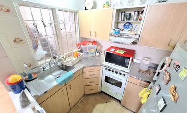 SE VENDE CASA EN PROVENZA