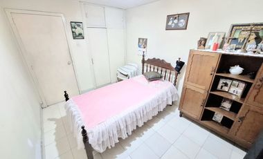 SE VENDE CASA EN PROVENZA