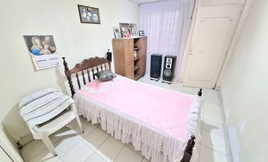 SE VENDE CASA EN PROVENZA