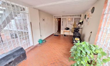 SE VENDE CASA EN PROVENZA