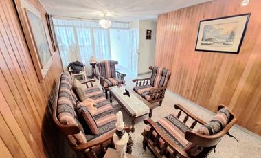 SE VENDE CASA EN PROVENZA