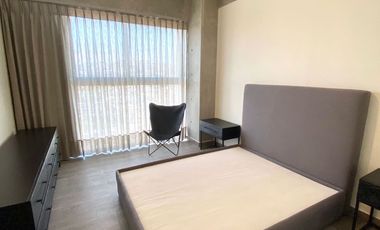 SE RENTA departamento amueblado en PARKVIEW