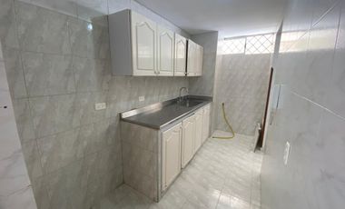 🏢 Apartamento en venta – Diamante 2