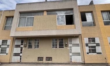 CASA EN VENTA EN SAN ANTONIO DE PICHINCHA