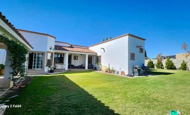 HERMOSA RESIDENCIA CON SUPER TERRENO EN CAMPOS ELISEOS 1