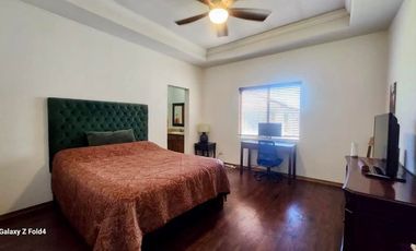 HERMOSA RESIDENCIA CON SUPER TERRENO EN CAMPOS ELISEOS 1