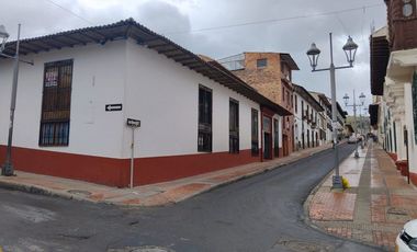 VENDO OFICINA EN EL CENTRO HISTORICO DE TUNJA