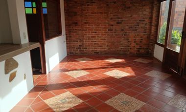 CASA EN VENTA CERCA BASE MILITAR BOYACA