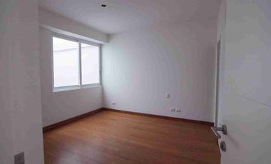 Vive frente al mar en Miraflores, la mejor ubicación para ti y tu familia ✅ Dpto de estreno! (Precio es negociable) 🔑🥇