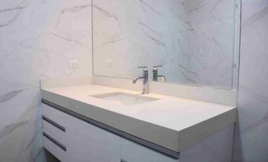 Vive frente al mar en Miraflores, la mejor ubicación para ti y tu familia ✅ Dpto de estreno! (Precio es negociable) 🔑🥇