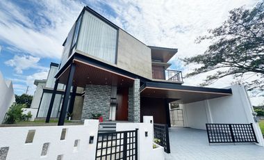 Attractive 5-Bedroom Modern Industrial House and Lot for Sale in Treveia Nuvali, Laguna