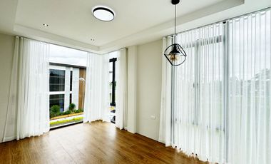 Attractive 5-Bedroom Modern Industrial House and Lot for Sale in Treveia Nuvali, Laguna