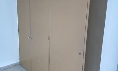 Renta oficinas amplias. Col. La Paz. Av. Juárez