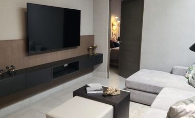 CASA DE LUJO EN FRACC. PRIVADO DE CARRETERA NACIONAL (PREVENTA)