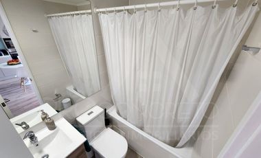 Depto en venta en Macul, 2 dorms, A/C Inverter, vista a la cordillera, frente a futura estación Metro Quilín, conserjería y estacionamientos de visita