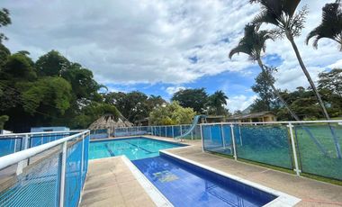 CASA CAMPESTRE  EN VENTA EN  LA VEREDA LA PUERTA CHINAUTA CUNDINAMARCA