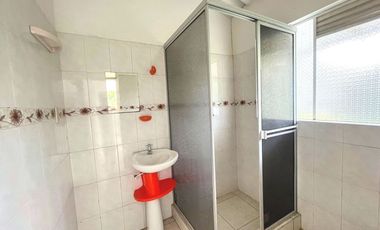 CASA CAMPESTRE  EN VENTA EN  LA VEREDA LA PUERTA CHINAUTA CUNDINAMARCA