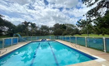 CASA CAMPESTRE  EN VENTA EN  LA VEREDA LA PUERTA CHINAUTA CUNDINAMARCA