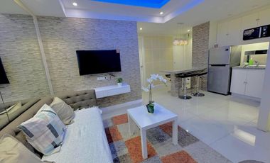 KEN - 3 Bed Room Condo Unit in San Lorenza Place Makati City in Edsa