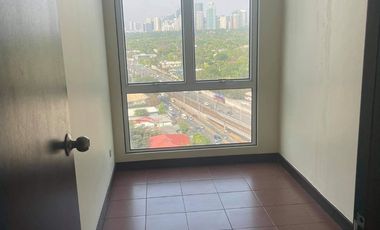 KEN - 3 Bed Room Condo Unit in San Lorenza Place Makati City in Edsa