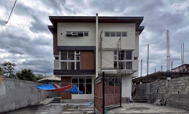 4 Bedroom w/ Loft Duplex Townhouse For Sale Newtown Executive Subdivision San Mateo Rizal SD