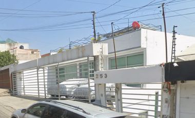 CASA EN REMATE EDO MEX TLANEPANTLA LOMAS DE VALLE DORADO