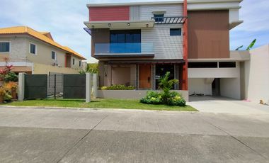 Mesmerizing Masterpiece with Pool in BF Homes Paranaque