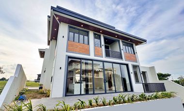 Amazing 3-Storey House and Lot with Views of the Mountain for Sale in Nuvali, Laguna