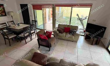 Casa con amplio terreno en Venta Fracc Puerta Magna zona Country
