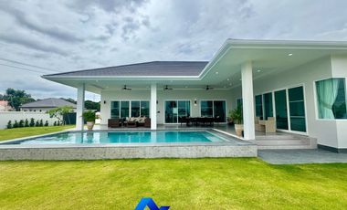 Brand New Modern And Elegance Pool Villa At Tavisa Hua Hin Soi 70 For Sale
