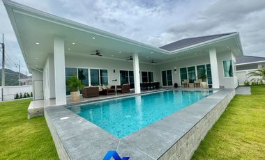 Brand New Modern And Elegance Pool Villa At Tavisa Hua Hin Soi 70 For Sale