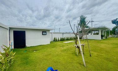 Brand New Modern And Elegance Pool Villa At Tavisa Hua Hin Soi 70 For Sale