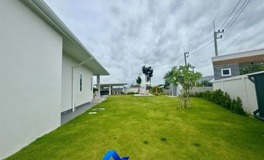 Brand New Modern And Elegance Pool Villa At Tavisa Hua Hin Soi 70 For Sale
