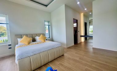 Brand New Modern And Elegance Pool Villa At Tavisa Hua Hin Soi 70 For Sale