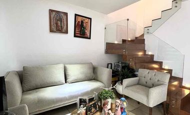 CASA SEMINUEVA Y AMPLIADA EN COTO, EN LOMA DORADA, TONALÁ.